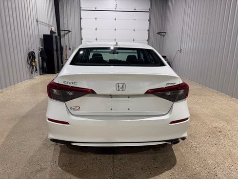 Used 2022 Honda Civic Sport image 7