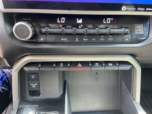Used 2023 Toyota Tundra SR5 w/ SR5 Premium Package AWD/4WD image 25