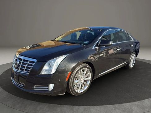 Used 2014 Cadillac XTS Luxury image 1