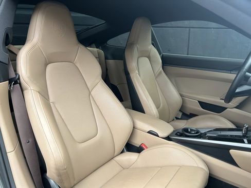 Certified 2022 Porsche 911 Carrera 4 image 22