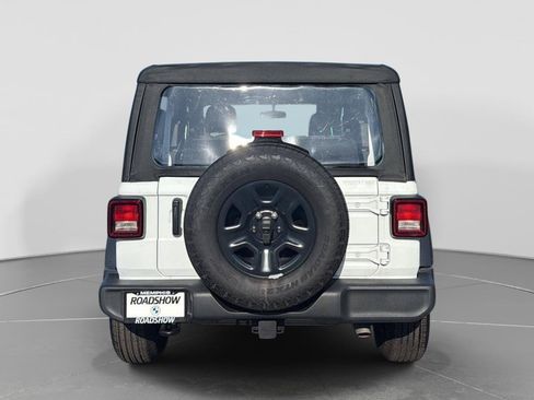 Used 2025 Jeep Wrangler Sport AWD/4WD image 4