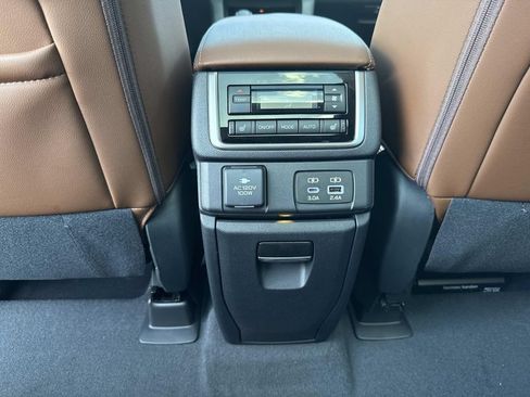 New 2026 Subaru Ascent Touring AWD/4WD image 19