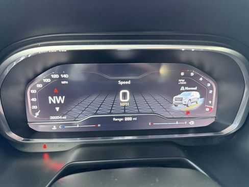 Used 2023 GMC Yukon SLT w/ SLT Luxury Package image 36