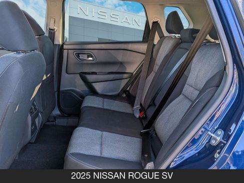 Certified 2025 Nissan Rogue SV image 15