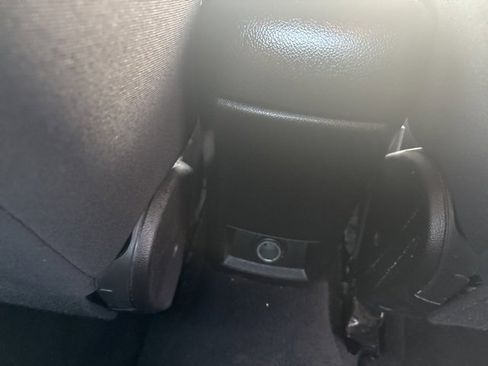 Used 2014 Chevrolet Cruze LS image 13