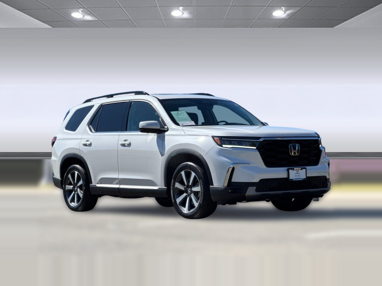 Used 2025 Honda Pilot Elite image 6