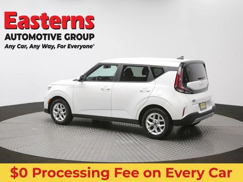 Used 2024 Kia Soul LX w/ Option Group 015 FWD image 60