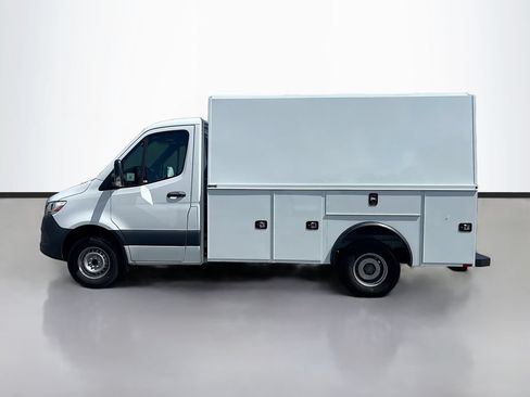 Used 2024 Mercedes-Benz Sprinter 3500 image 7