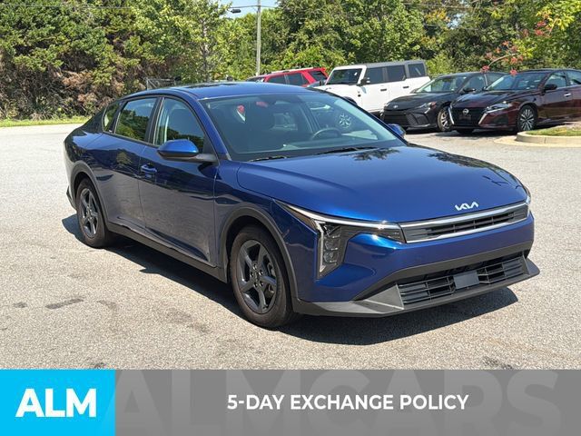 Used 2025 Kia K4 FWD image 3