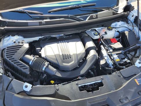 Used 2024 GMC Acadia Elevation image 21