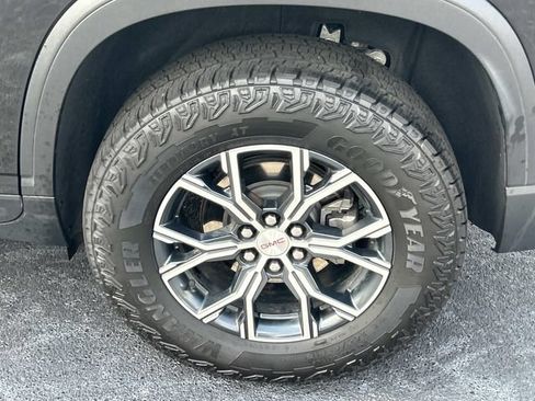 Used 2024 GMC Acadia AT4 AWD/4WD image 14