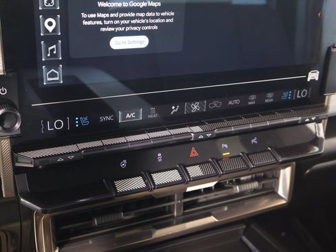 Used 2025 GMC Hummer EV 3X AWD/4WD image 7