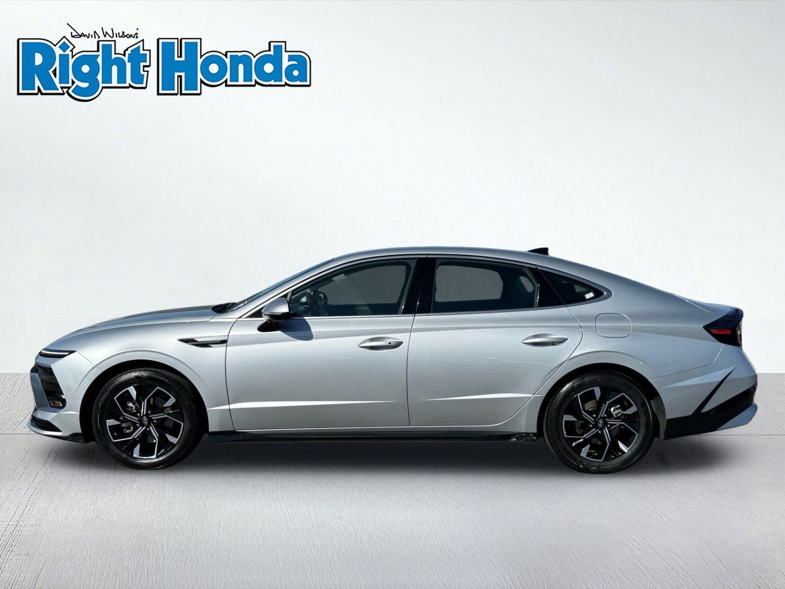 Used 2025 Hyundai Sonata SEL FWD image 3