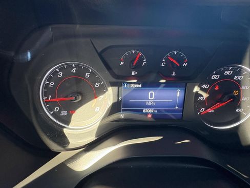 Used 2019 Chevrolet Camaro LT image 24