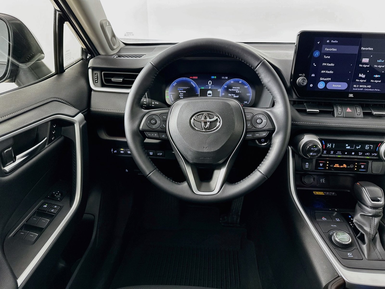 Used 2025 Toyota RAV4 Limited w/ Advanced Technology Package AWD/4WD image 15