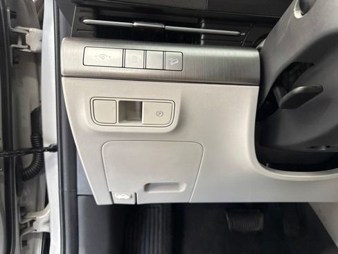 Used 2024 Hyundai Kona SEL AWD/4WD image 26