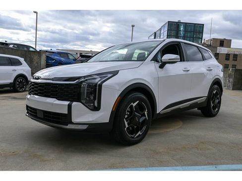 New 2026 Kia Sportage EX image 4