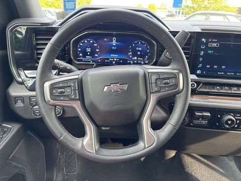 Used 2023 Chevrolet Silverado 1500 RST w/ Z71 Off-Road Package AWD/4WD image 21