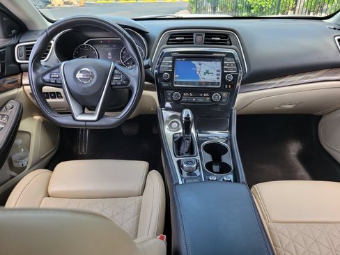 Used 2018 Nissan Maxima Platinum FWD image 15