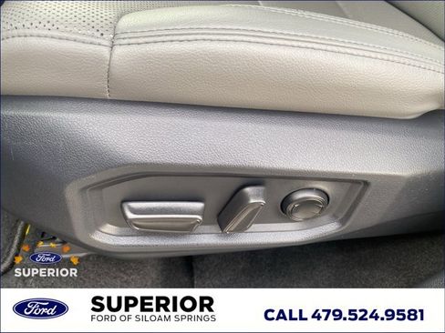 Used 2023 Toyota Tundra Limited image 24