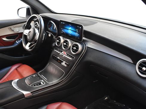 Used 2022 Mercedes-Benz GLC 300 4MATIC w/ AMG Line image 22