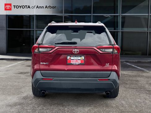 Used 2020 Toyota RAV4 LE w/ All Weather Liner Package AWD/4WD image 9