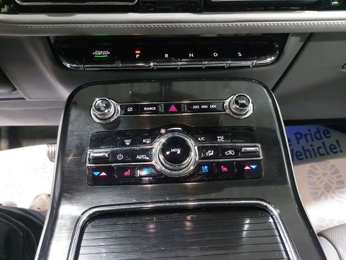 Used 2022 Lincoln Nautilus Reserve AWD/4WD image 21