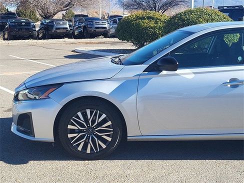 Certified 2024 Nissan Altima 2.5 SV image 8