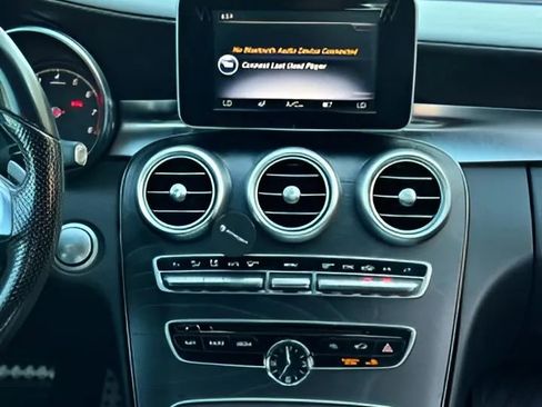 Used 2015 Mercedes-Benz C 300 Sedan image 28