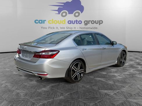 Used 2017 Honda Accord Sport image 5