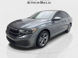 Used 2022 Volkswagen Jetta SE w/ Panoramic Sunroof Package image 2