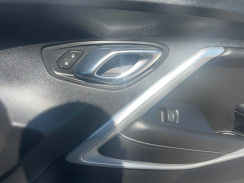 Used 2019 Chevrolet Camaro SS RWD image 35