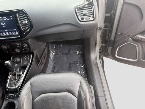 Used 2019 Jeep Compass Limited w/ Advanced Safety Group image 18