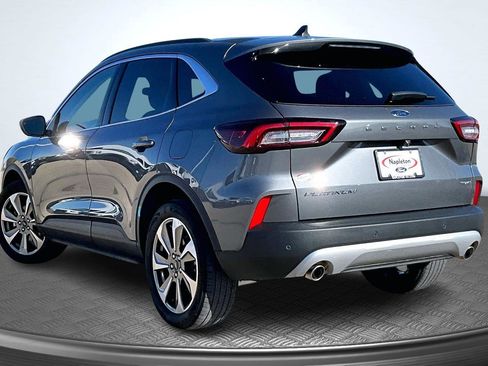 Used 2024 Ford Escape Platinum image 13