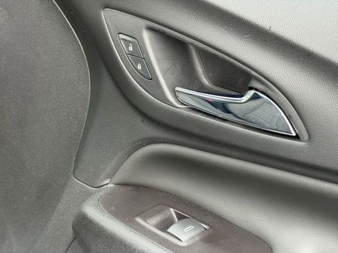 Used 2022 Chevrolet Equinox LT FWD image 26