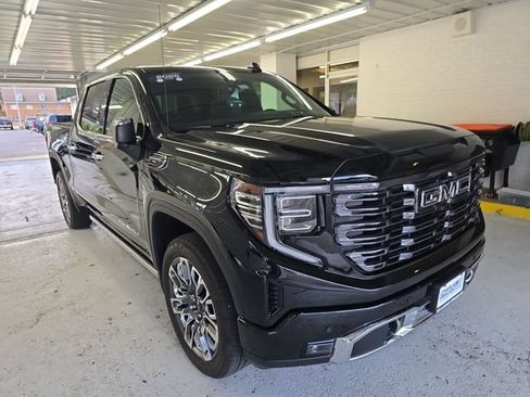 Certified 2025 GMC Sierra 1500 Denali Ultimate AWD/4WD image 7