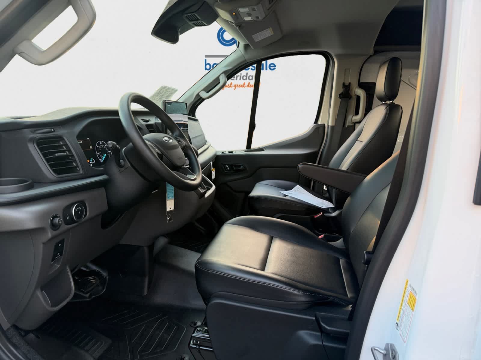 Used 2025 Ford Transit 350 148 Low Roof AWD w/ Load Area Protection Package image 12