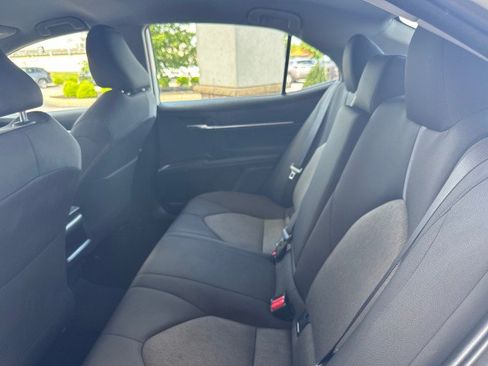 Used 2021 Toyota Camry LE FWD image 7