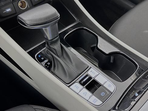 Used 2022 Hyundai Tucson SEL w/ Winter Package image 16