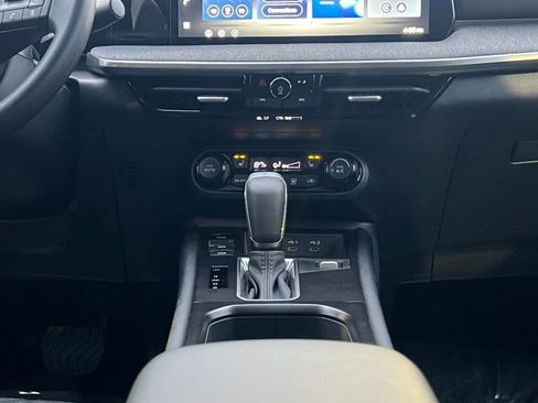 New 2026 Nissan Kicks SV w/ SV Premium Package FWD image 23