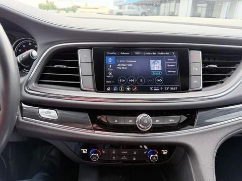 Used 2022 Buick Enclave Essence w/ Experience Buick Package FWD image 14