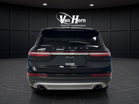 Used 2024 Lincoln Corsair AWD image 4