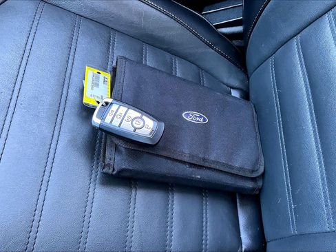 Used 2018 Ford Edge SEL w/ Equipment Group 201A image 15