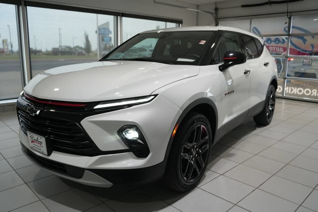 Used 2024 Chevrolet Blazer LT w/ Redline Edition AWD/4WD image 5