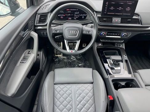 Used 2023 Audi SQ5 Premium Plus w/ Premium Plus Package AWD/4WD image 18