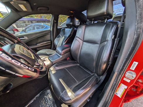 Used 2020 Dodge Charger SXT w/ Leather Interior Group image 16