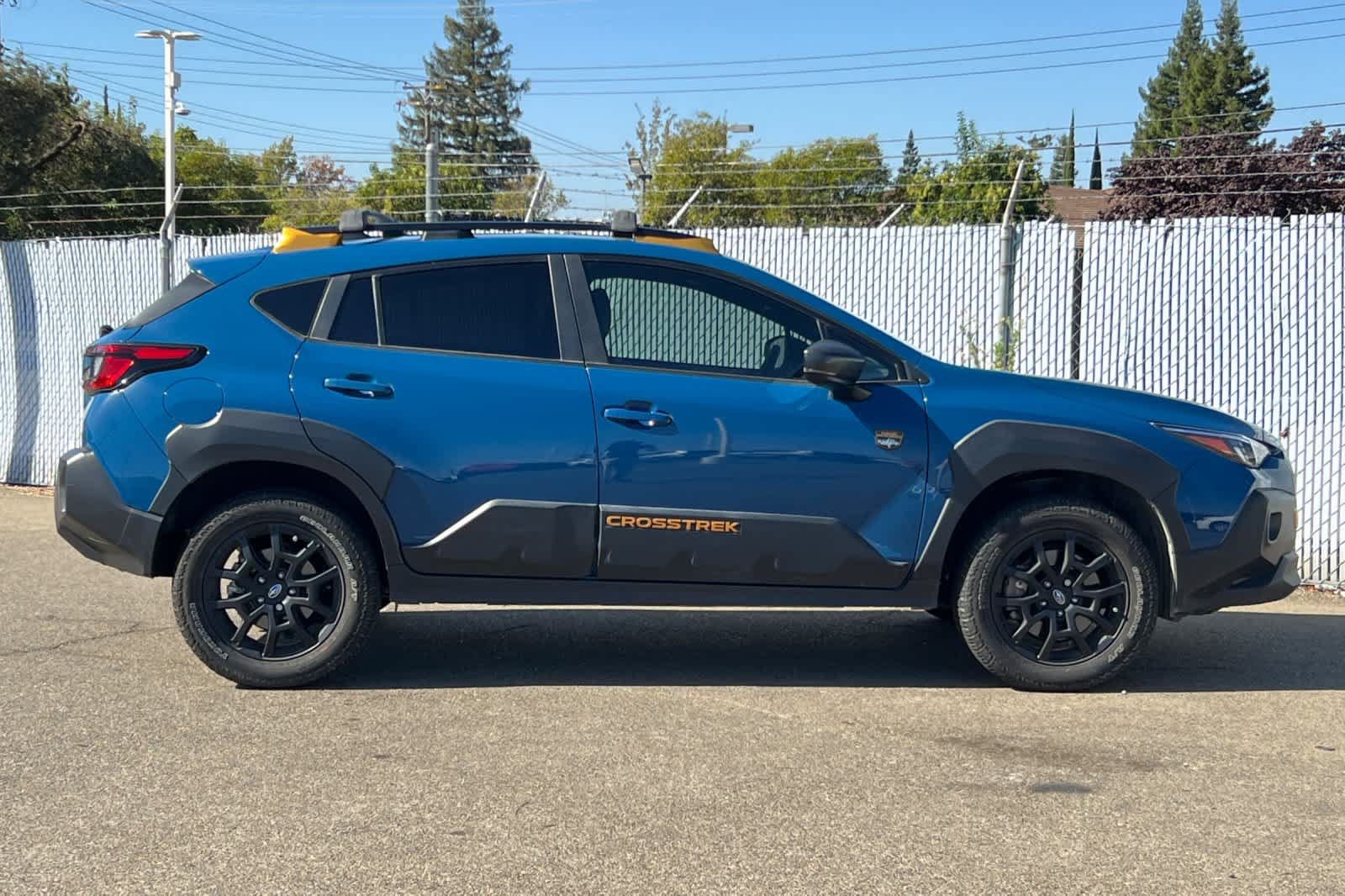 Used 2024 Subaru Crosstrek 2.5i Wilderness w/ Crosstrek Mirror Package AWD/4WD image 6