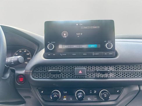Certified 2025 Honda HR-V Sport image 19