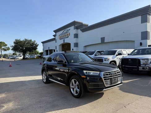 Used 2020 Audi Q5 2.0T Premium w/ Convenience Package AWD/4WD image 42