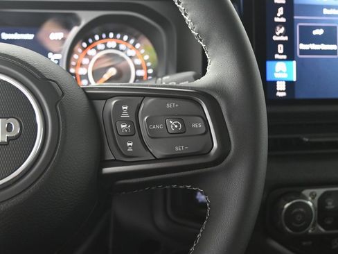 New 2025 Jeep Gladiator Willys image 35